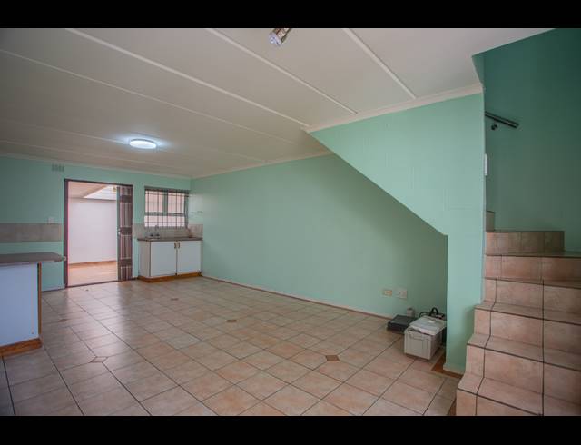 2 BEDROOM TOWNHOUSE SOLD IN CHURCHILL ESTATE